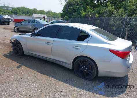 2015 Infiniti Q50 Premium z USA, uszkodzony, nr VIN JN1BV7AP6FM354690